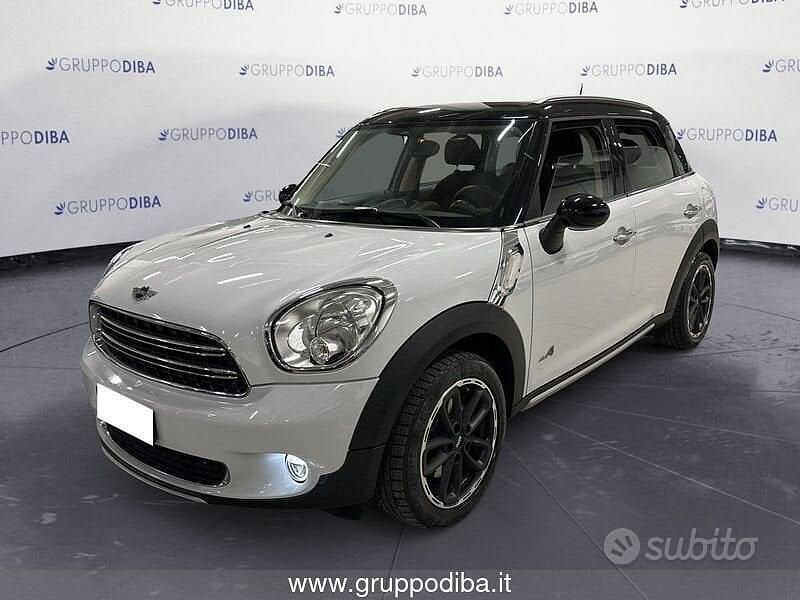 Bianco Usata 2015 Mini Cooper D Countryman Business SUV | 10.320 € (Buon prezzo) - Immagine 1/4