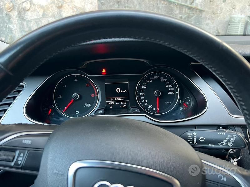 Grigio Usata 2014 Audi A4 Station wagon | 10.000 € (Buon prezzo) - Immagine 1/4