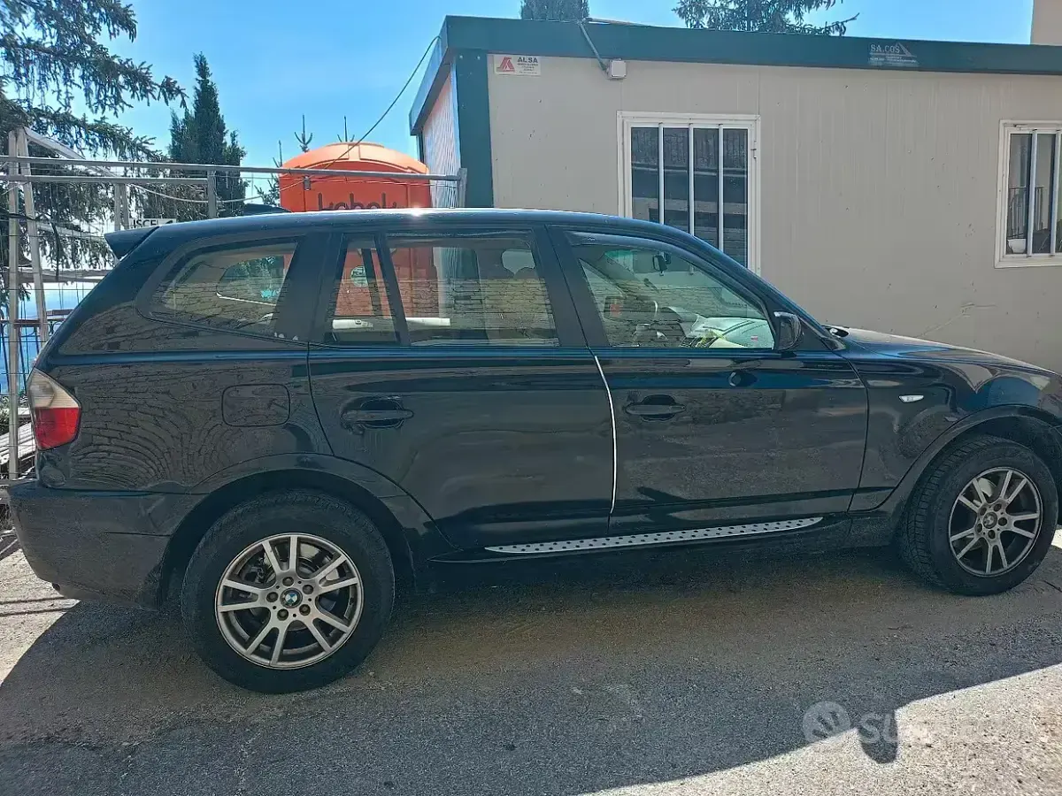 Usata BMW X3 150 CV (110 kW) 2005 Nero SUV