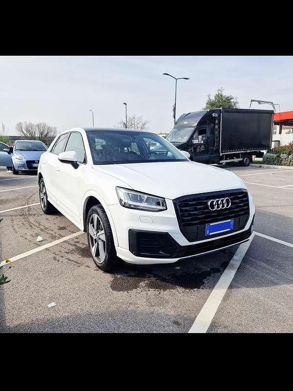 Usata Audi Q2 Sport 116 CV (85 kW) 2018 Bianco SUV