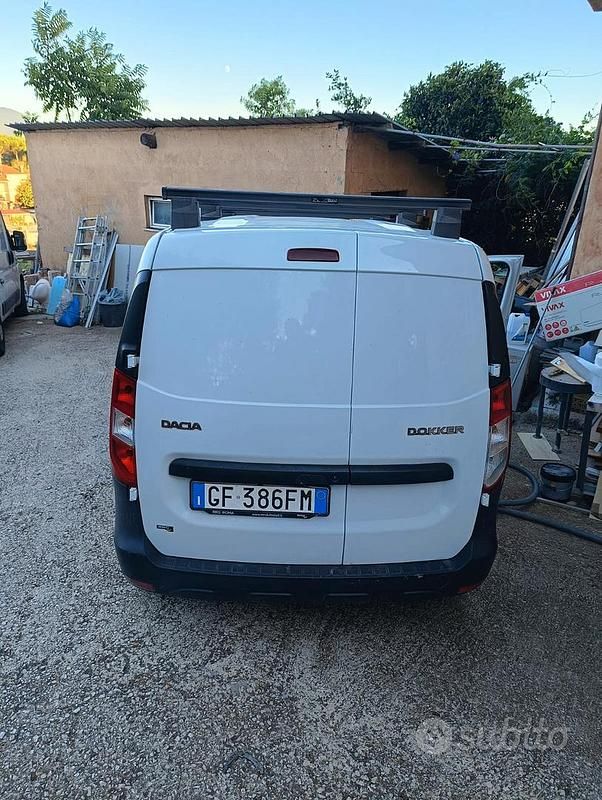 Usata Dacia Dokker 85 CV (62 kW) 2021 Bianco Monovolume