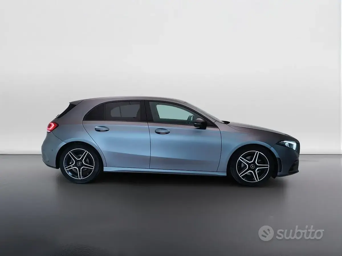 Usata Mercedes A200 Premium 150 CV (110 kW) 2021 Grigio Berlina