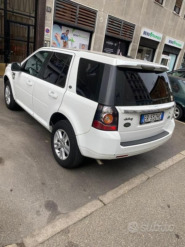 Usata Land Rover Freelander 2 HSE 150 CV (110 kW) 2013 Bianco SUV