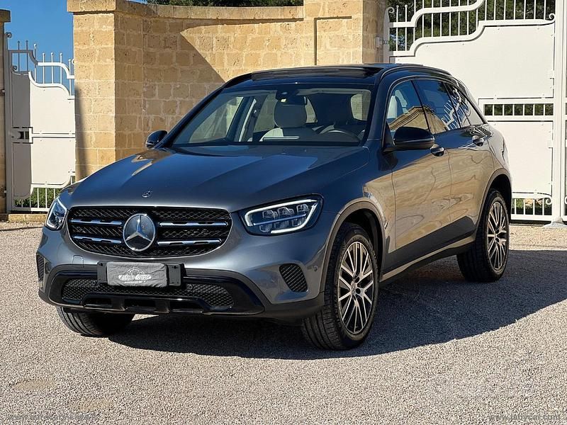 Usata Mercedes GLC300e 194 CV (142 kW) 2022 Grigio SUV