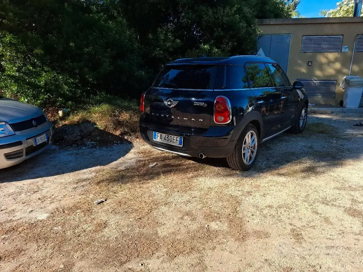 Usata Mini Cooper D Countryman 111 CV (81 kW) 2015 Bluazzurro SUV