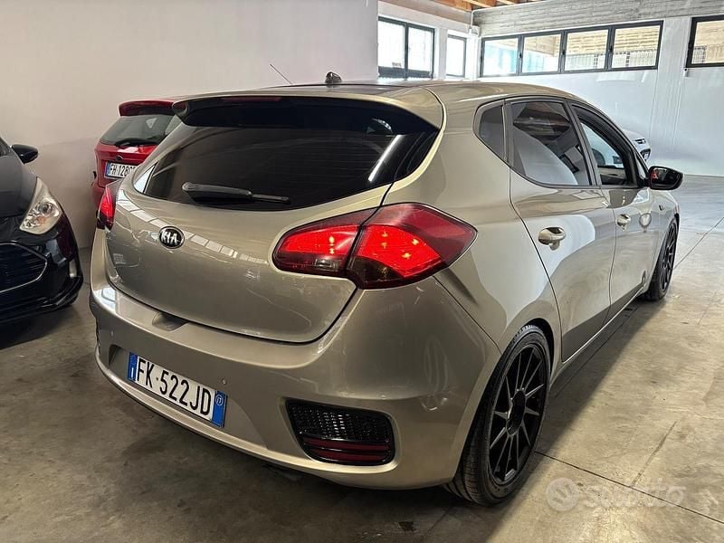 Usata Kia Ceed GT GT-Line 110 CV (80 kW) 2017 Giallo Berlina