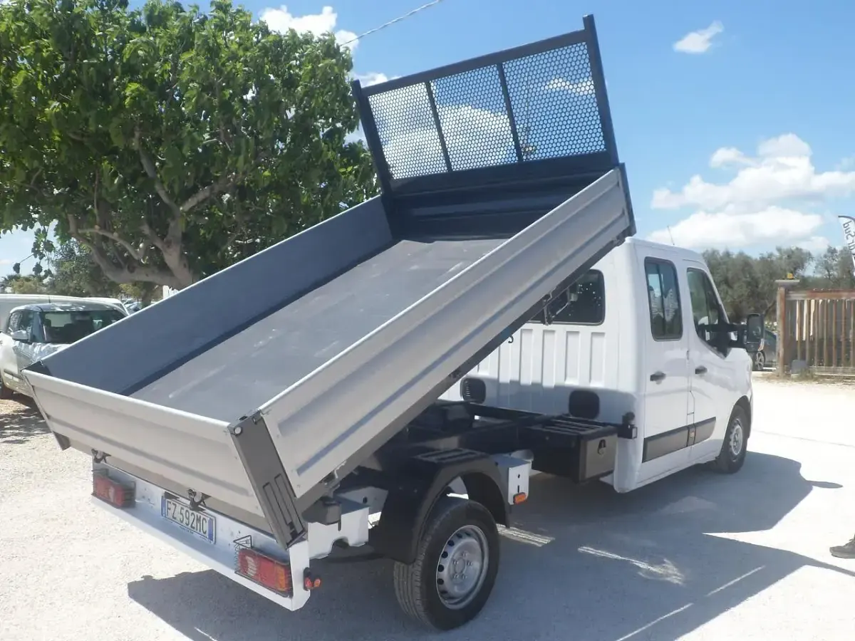 Usata Renault Master 145 CV (106 kW) 2020 Bianco Monovolume
