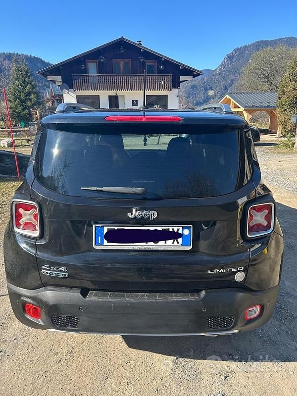 Usata Jeep Renegade Limited 140 CV (102 kW) 2015 SUV