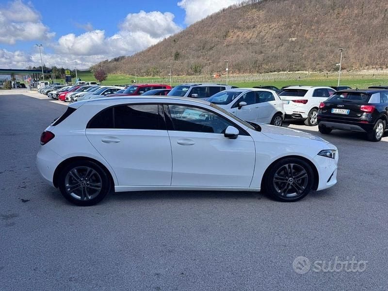 Occasion Mercedes A180 Premium 116 ch (85 kW) 2019 Blanc Berline