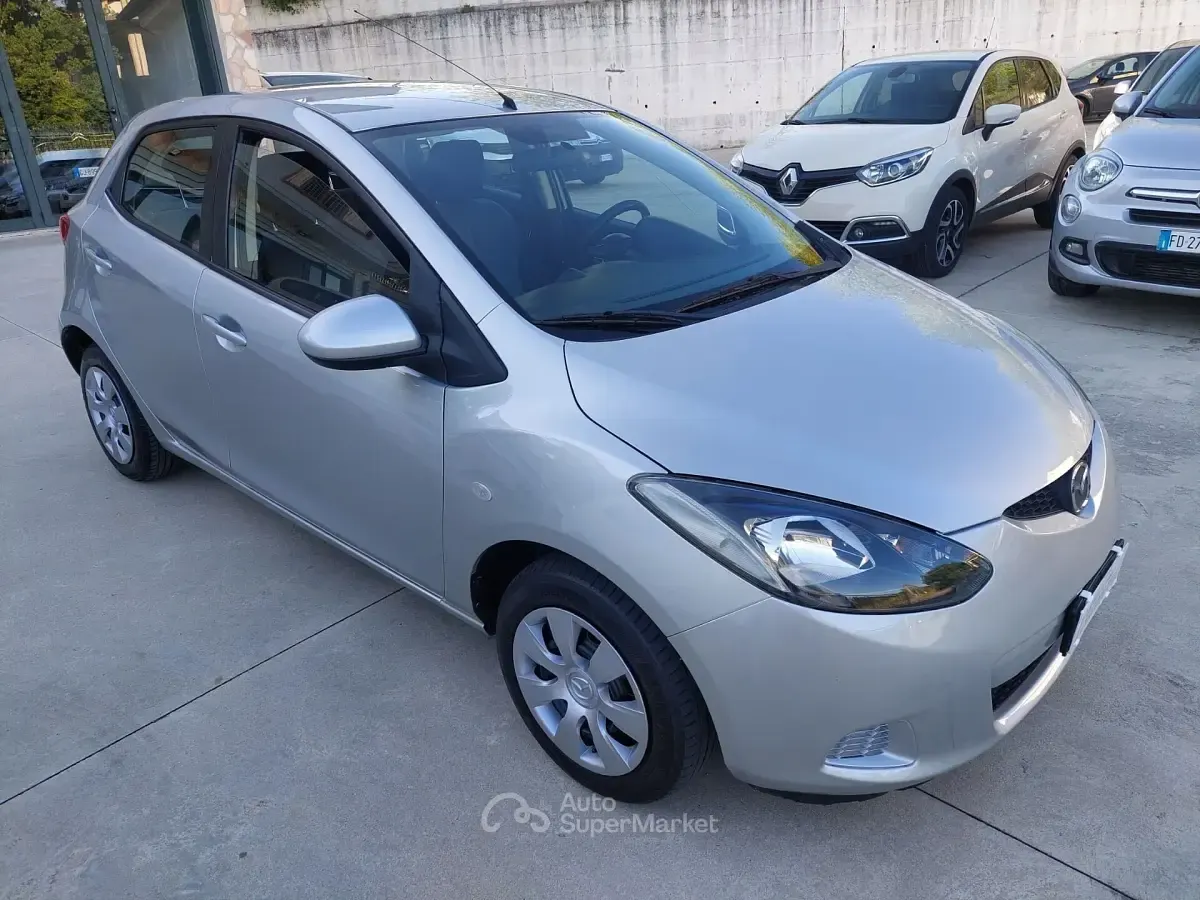 Usata Mazda 2 75 CV (55 kW) 2007 Grigio Utilitaria