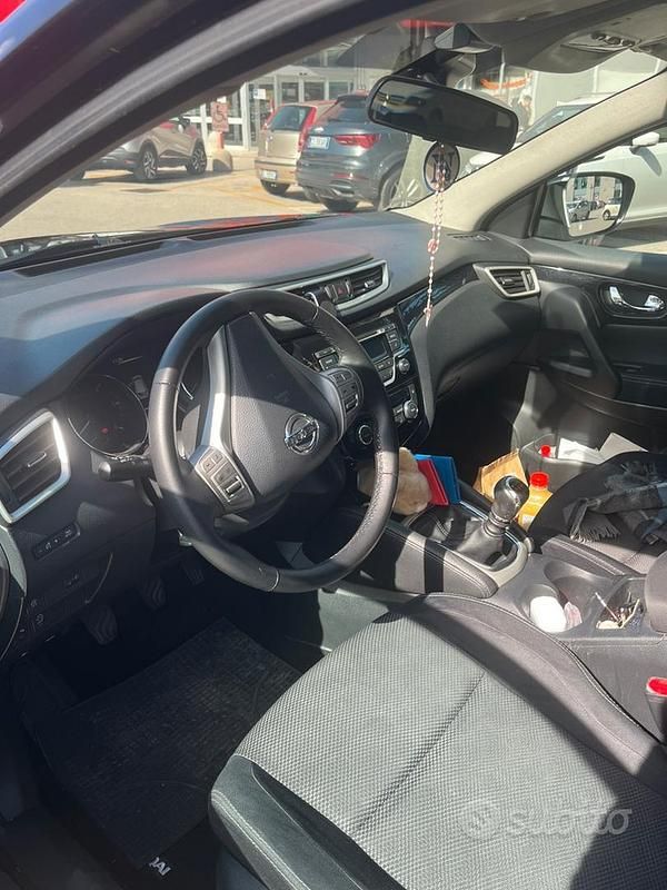 Usata Nissan Qashqai 131 CV (96 kW) 2015 Nero SUV