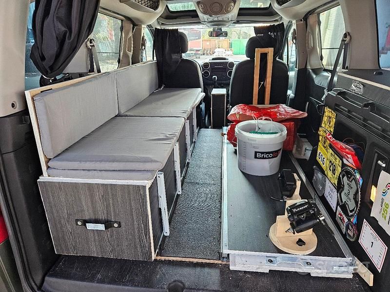 Occasion Peugeot Partner 98 ch (72 kW) 2011 Vert Monospace