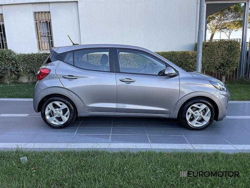 Usata Hyundai i10 67 CV (49 kW) 2022 Grigio Utilitaria
