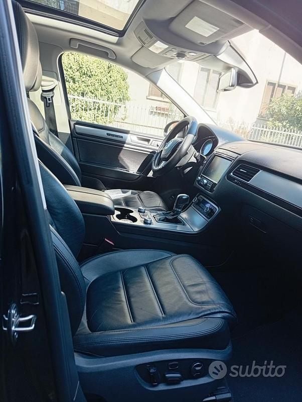 Usata VW Touareg 262 CV (192 kW) 2015 Nero SUV