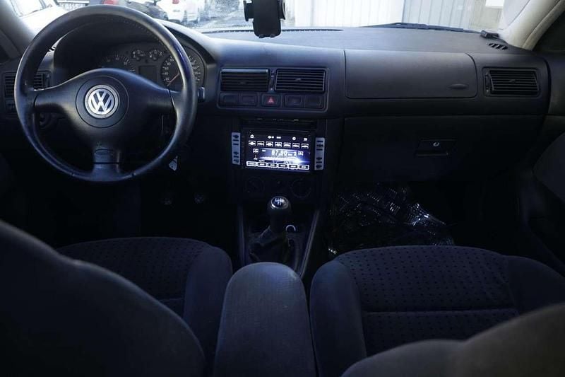 Usata VW Golf III Highline 101 CV (74 kW) 1999 Argento Utilitaria