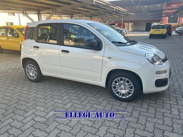 Nuova Fiat Panda 69 CV (50 kW) 2025 Bianco extraserie Berlina