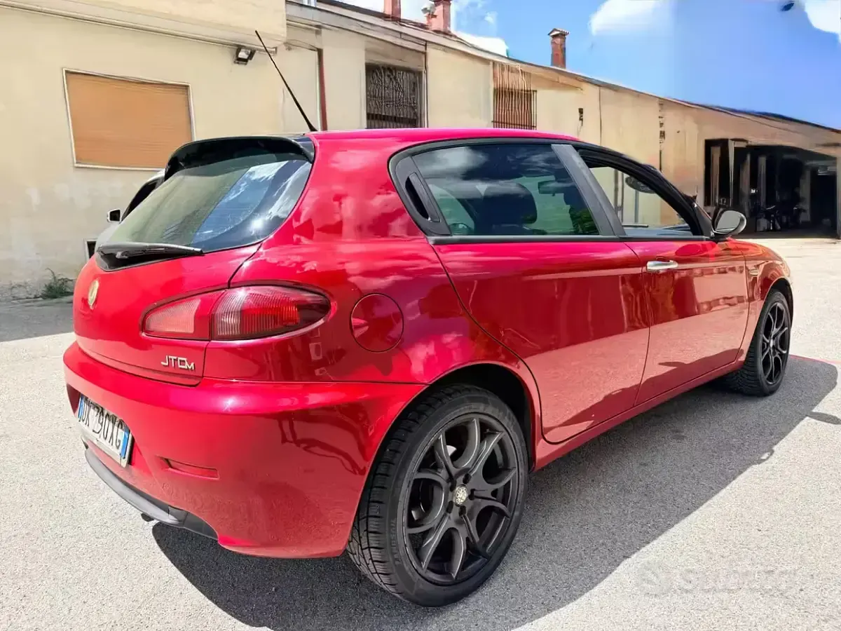 Occasion Alfa Romeo 147 120 PK (88 kW) 2008 Rood Hatchback
