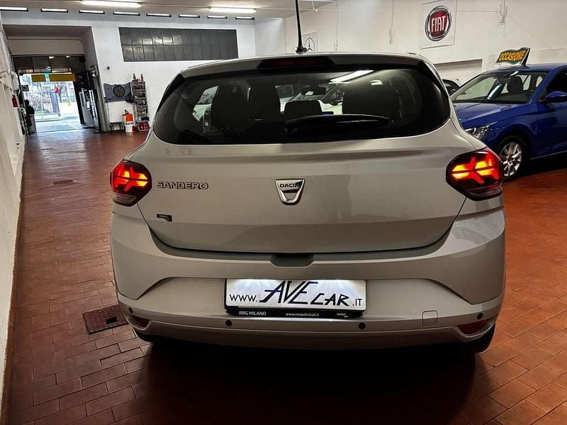 Usata Dacia Sandero 101 CV (74 kW) 2021 Argento SUV