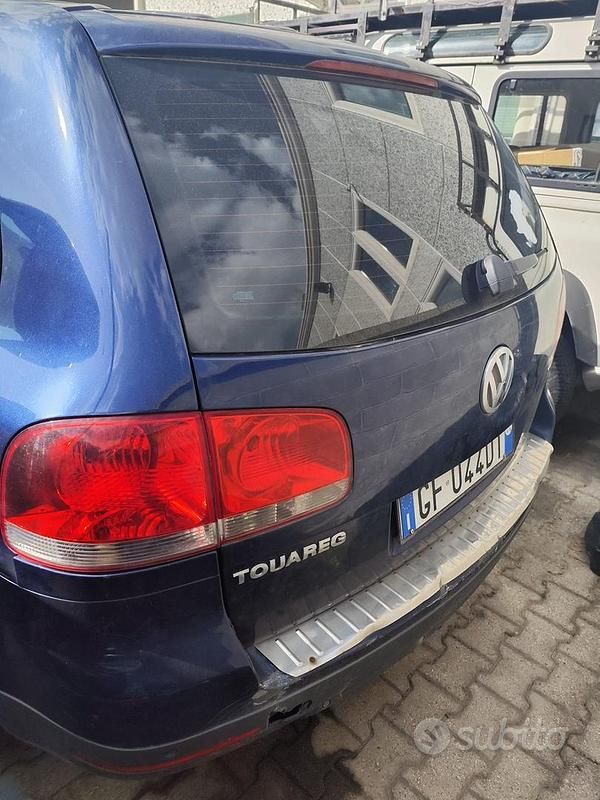 Usata VW Touareg 174 CV (127 kW) 2004 Blu SUV