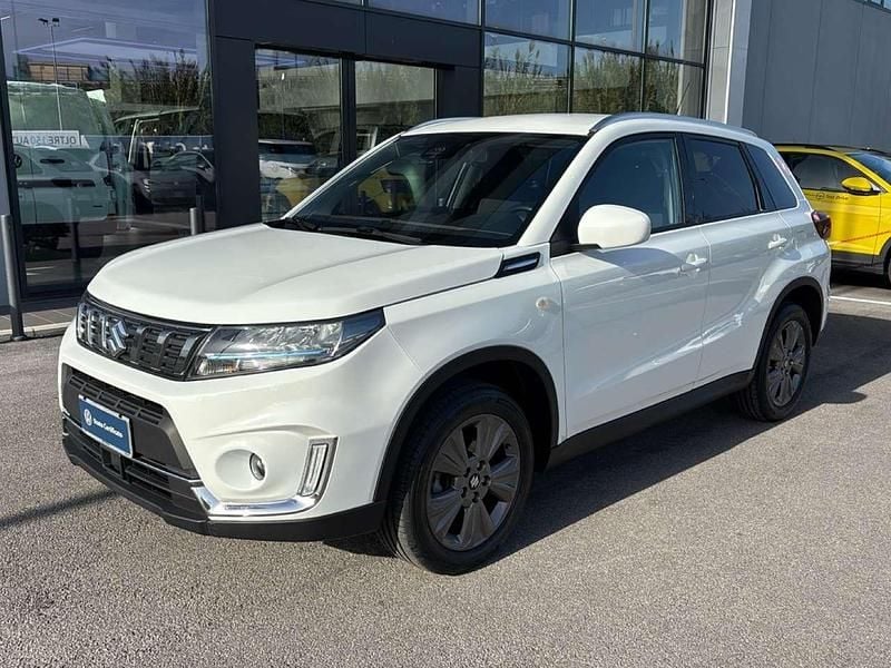 Usata Suzuki Vitara Cool 129 CV (94 kW) 2022 Bianco SUV