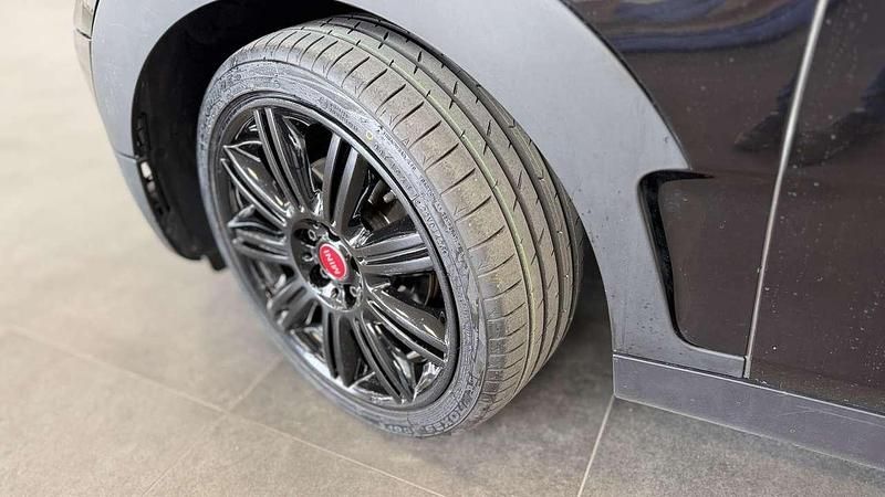 Usata Mini One D Clubman Hype 116 CV (85 kW) 2019 Nero Station wagon