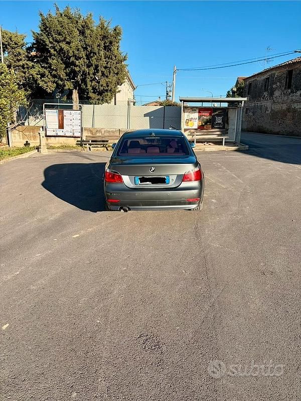 Usata BMW 520 163 CV (119 kW) 2009 Grigio Berlina