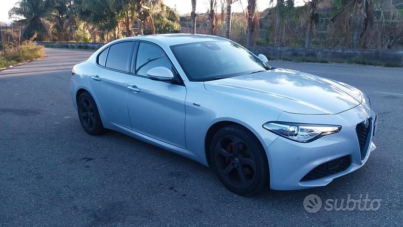 Usata Alfa Romeo Giulia Sprint 190 CV (139 kW) 2020 Berlina