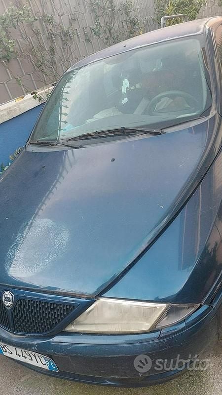 Usata Lancia Ypsilon 2002 Utilitaria