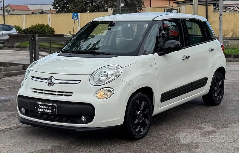 Gebraucht Fiat 500L Pop Star 95 PS (69 kW) 2017 Weiß Van / Kleinbus