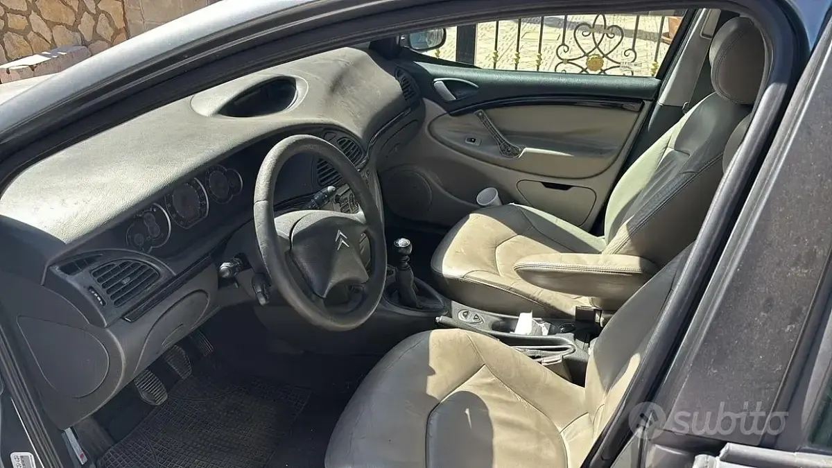 Usata Citroën C5 Elegance 136 CV (100 kW) 2005 Grigio Station wagon