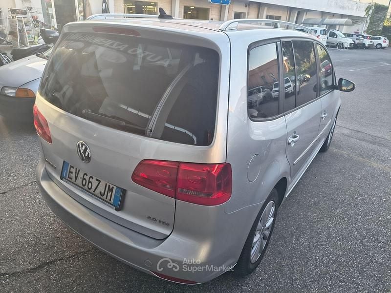 Usata VW Touran 140 CV (102 kW) 2014 Argento Monovolume