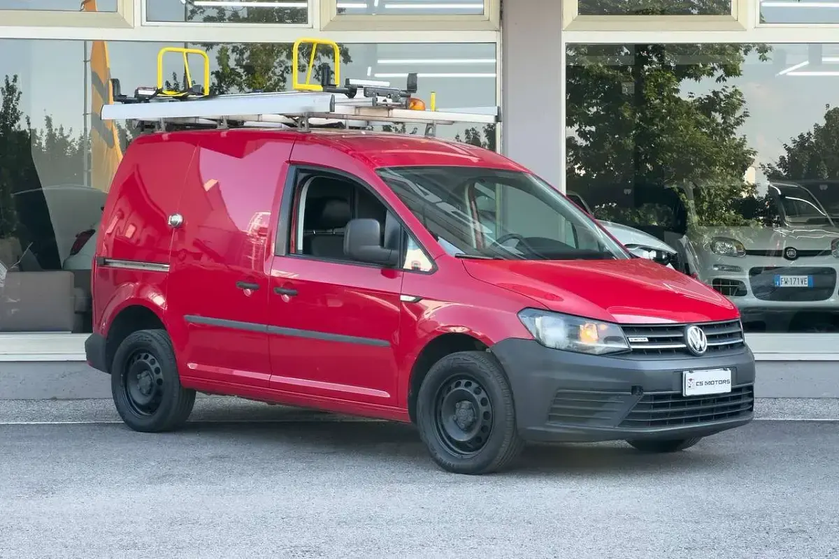 Usata VW Caddy 122 CV (89 kW) 2016 Rosso Monovolume