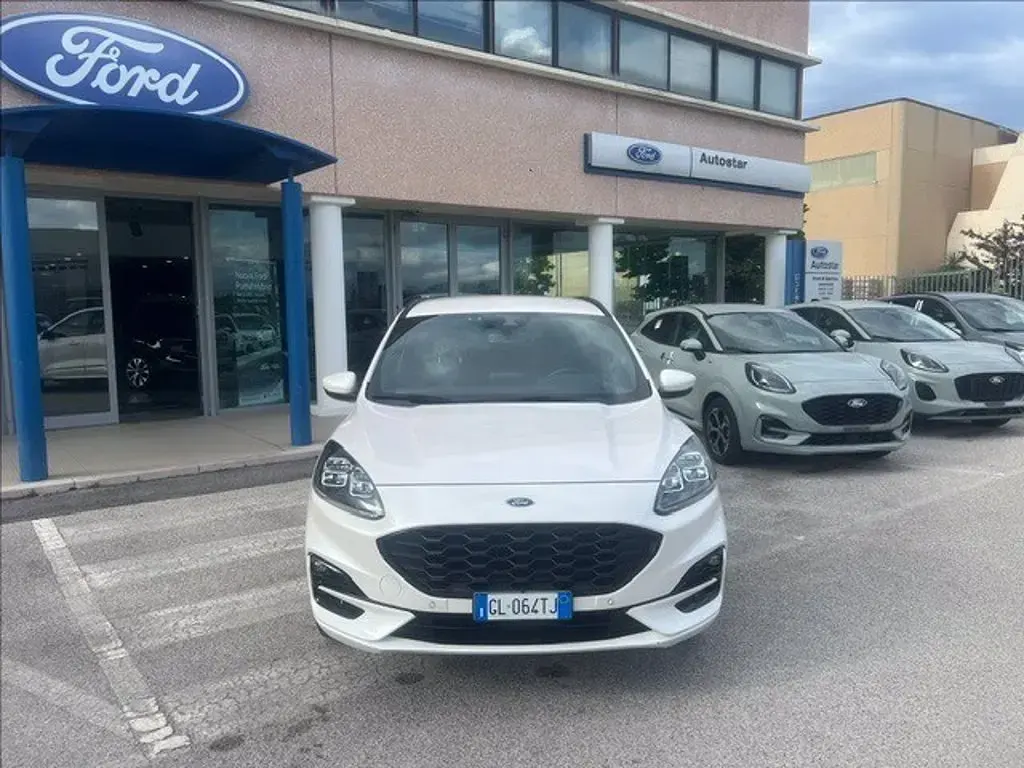 Usata Ford Kuga ST-Line X 225 CV (165 kW) 2023 Bianco perlato SUV