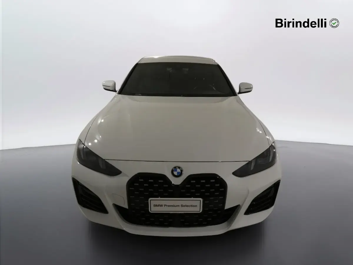 Usata BMW 420 M Sport 190 CV (139 kW) 2025 Alpin white pastello