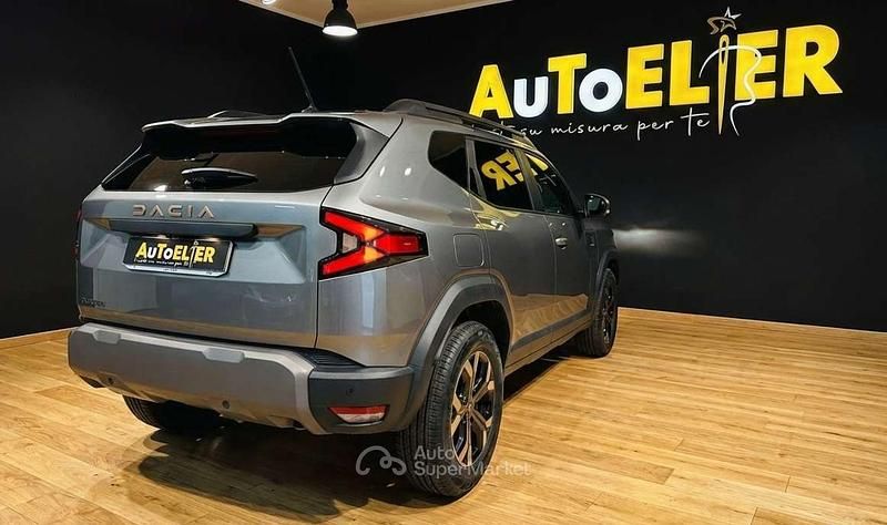 Nuova Dacia Duster Extreme 120 CV (88 kW) 2026 Gray SUV