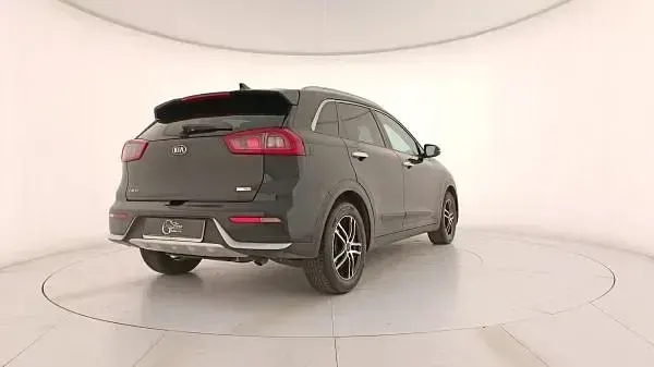 Usata Kia Niro 141 CV (103 kW) 2018 Nero SUV