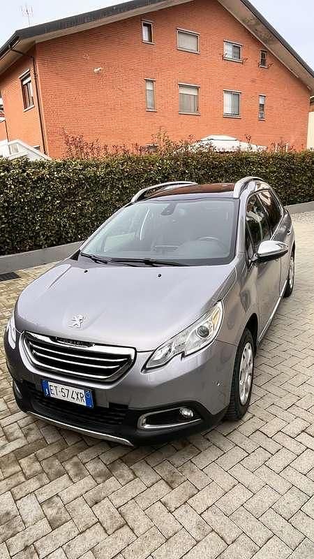 Usata Peugeot 2008 Allure 115 CV (84 kW) 2014 Grigio SUV