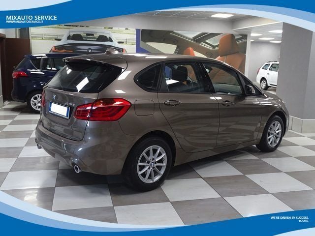 Usata BMW 218 Active Tourer Advantage 150 CV (110 kW) 2018 Grigio scuro metallizzato Monovolume