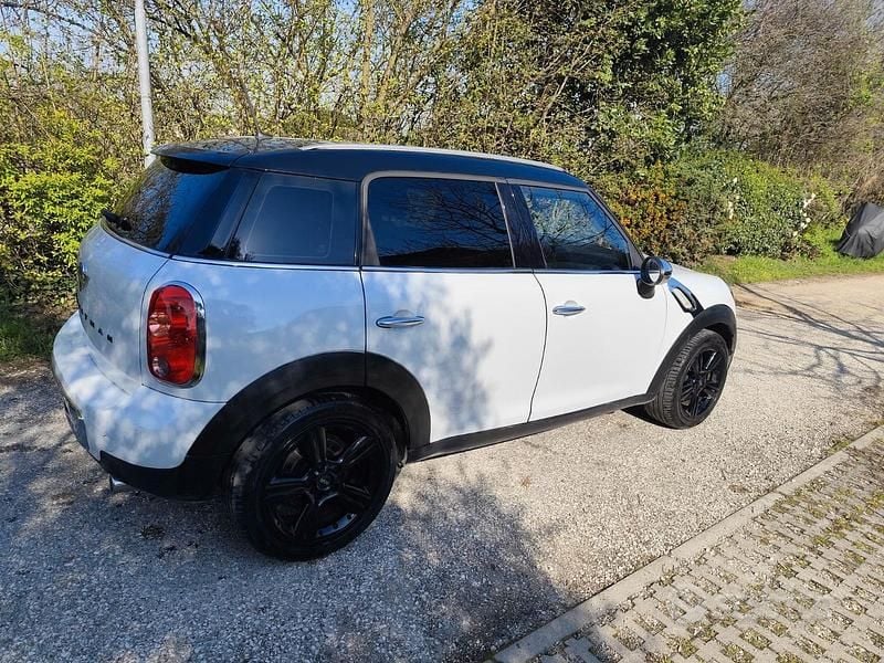 Usata Mini Countryman 111 CV (81 kW) 2013 Bianco SUV
