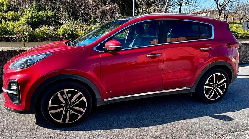Usata Kia Sportage 136 CV (100 kW) 2020 Rosso SUV
