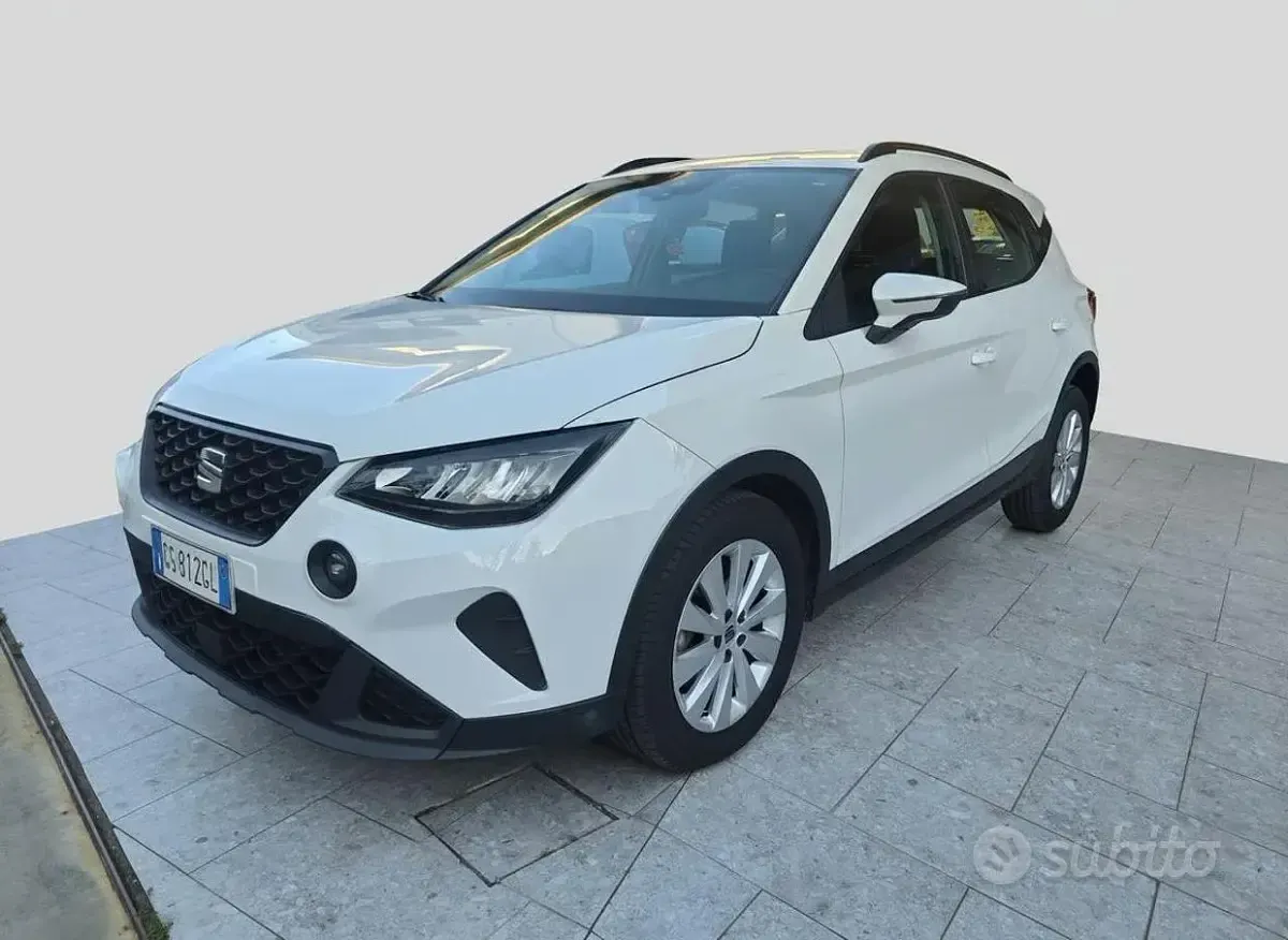 Usata Seat Arona Style 110 CV (80 kW) 2023 Bianco SUV