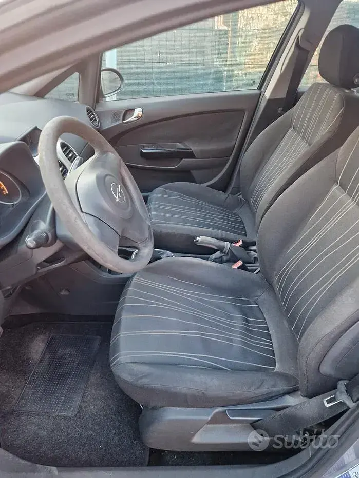 Usata Opel Corsa 80 CV (58 kW) 2007 Grigio Utilitaria