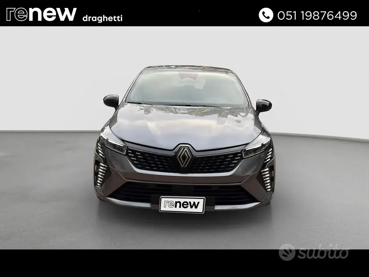 Usata Renault Clio V Techno 91 CV (66 kW) 2025 Grigio Berlina