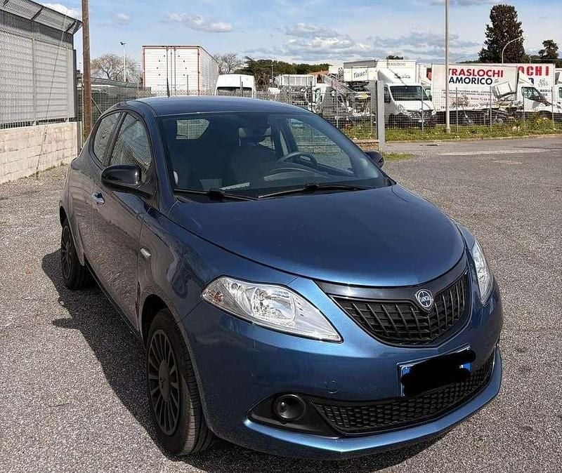 Usata Lancia Ypsilon Silver 69 CV (50 kW) 2023 Utilitaria