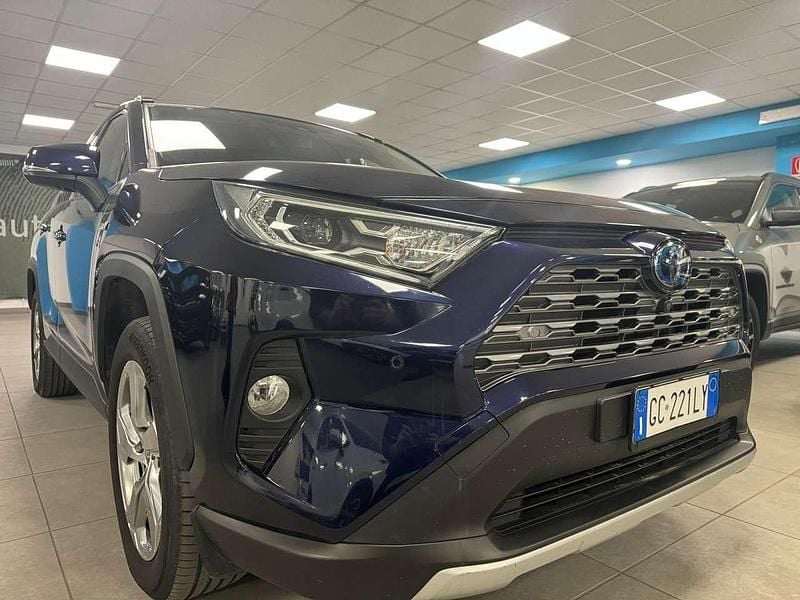 Usata Toyota RAV4 Hybrid Lounge 178 CV (130 kW) 2020 Blu SUV