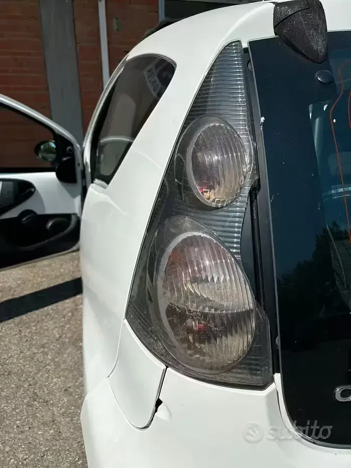 Usata Citroën C1 68 CV (50 kW) 2014 Bianco Utilitaria