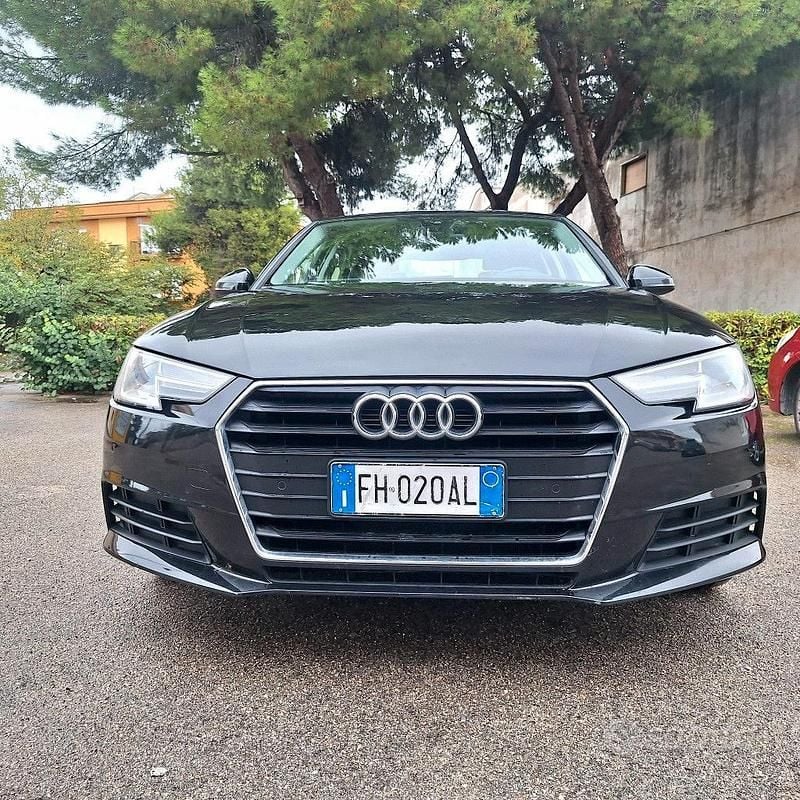 Usata Audi A4 150 CV (110 kW) 2017 Nero Berlina