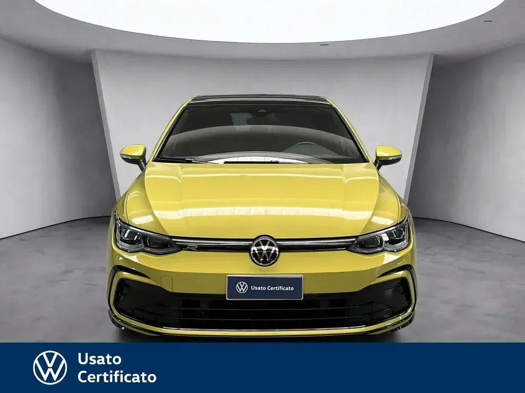 Usata VW Golf VII R-line 150 CV (110 kW) 2020 Giallo / pastello Berlina