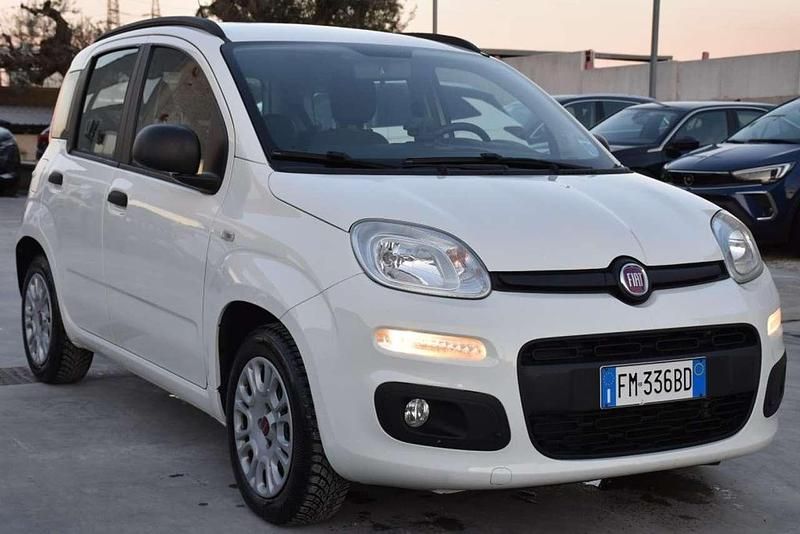 Usata Fiat Panda Easy 69 CV (50 kW) 2017 Bianco Utilitaria