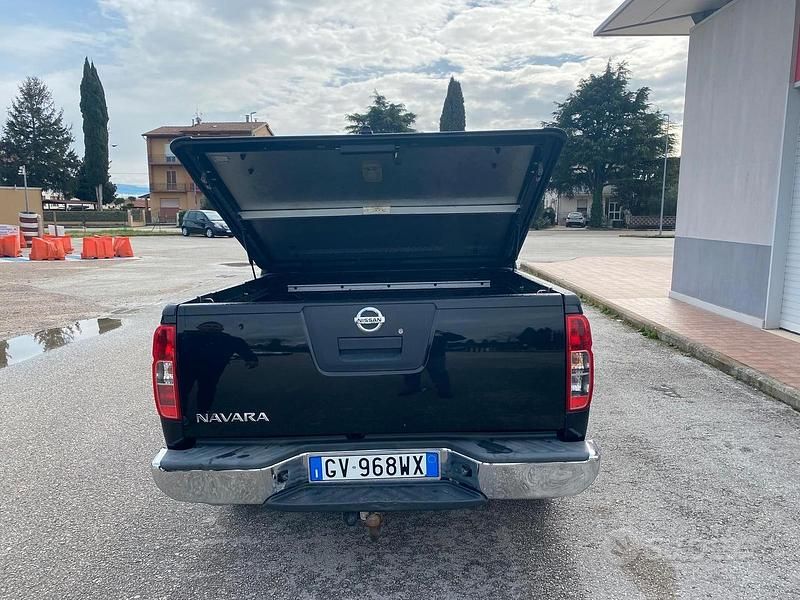 Usata Nissan Navarra 190 CV (139 kW) 2013 Nero SUV